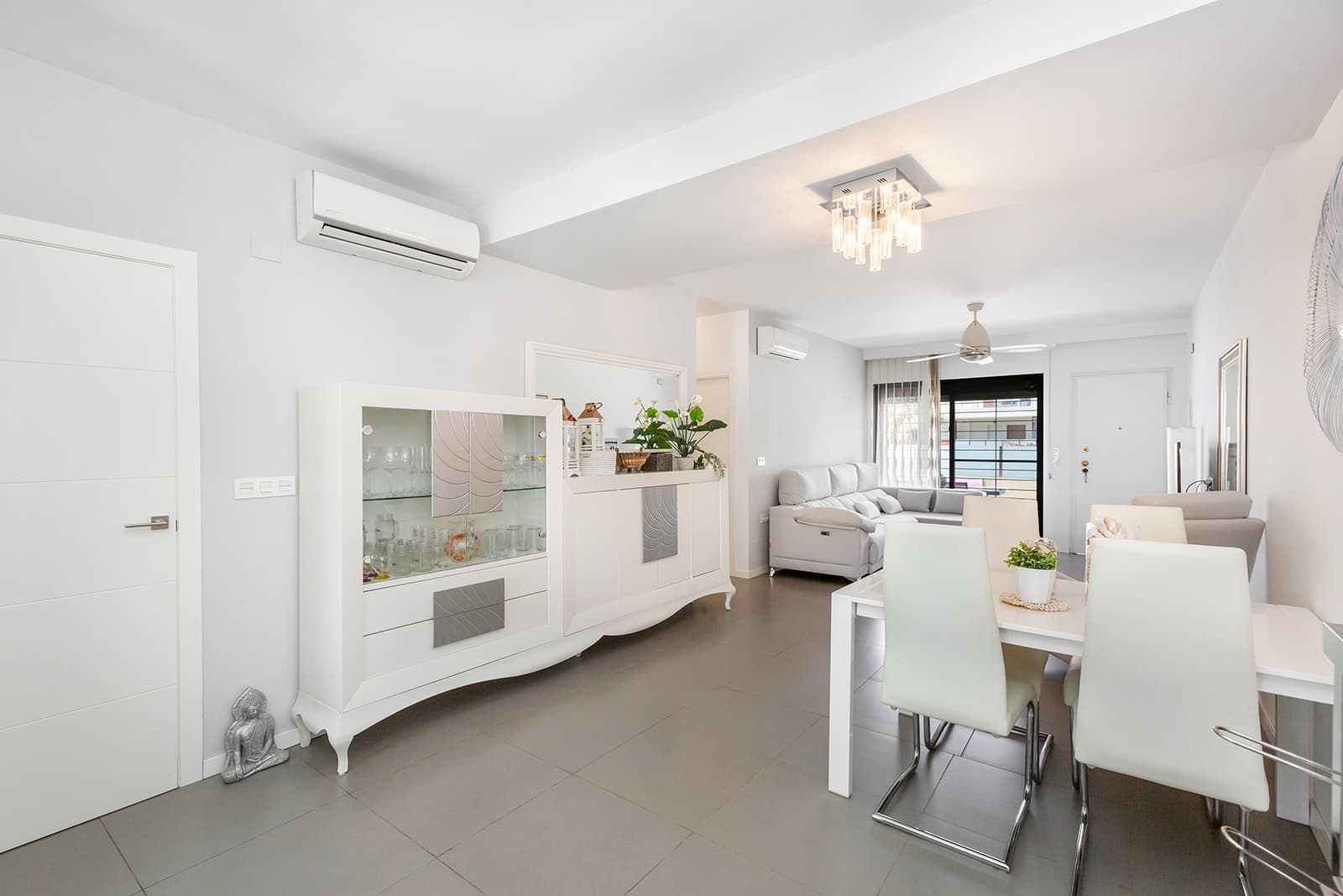 Apartamento Planta Media de 4 dormitorios en Pilar de la Horadada