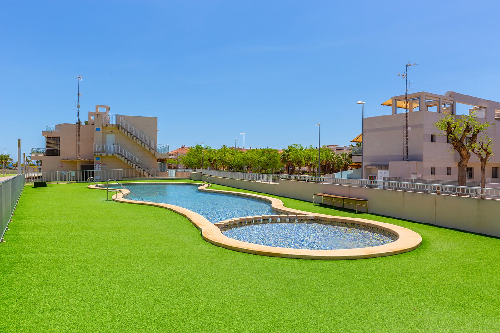 Apartamento Planta Media de 4 dormitorios en Pilar de la Horadada