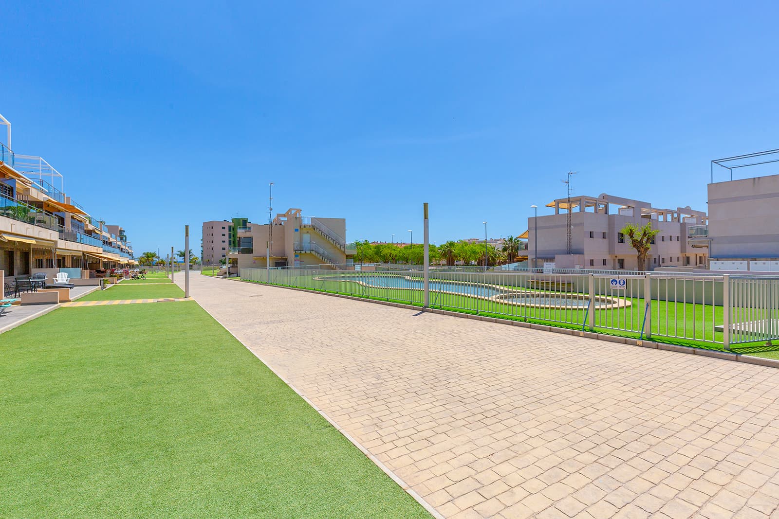 Apartamento Planta Media de 4 dormitorios en Pilar de la Horadada