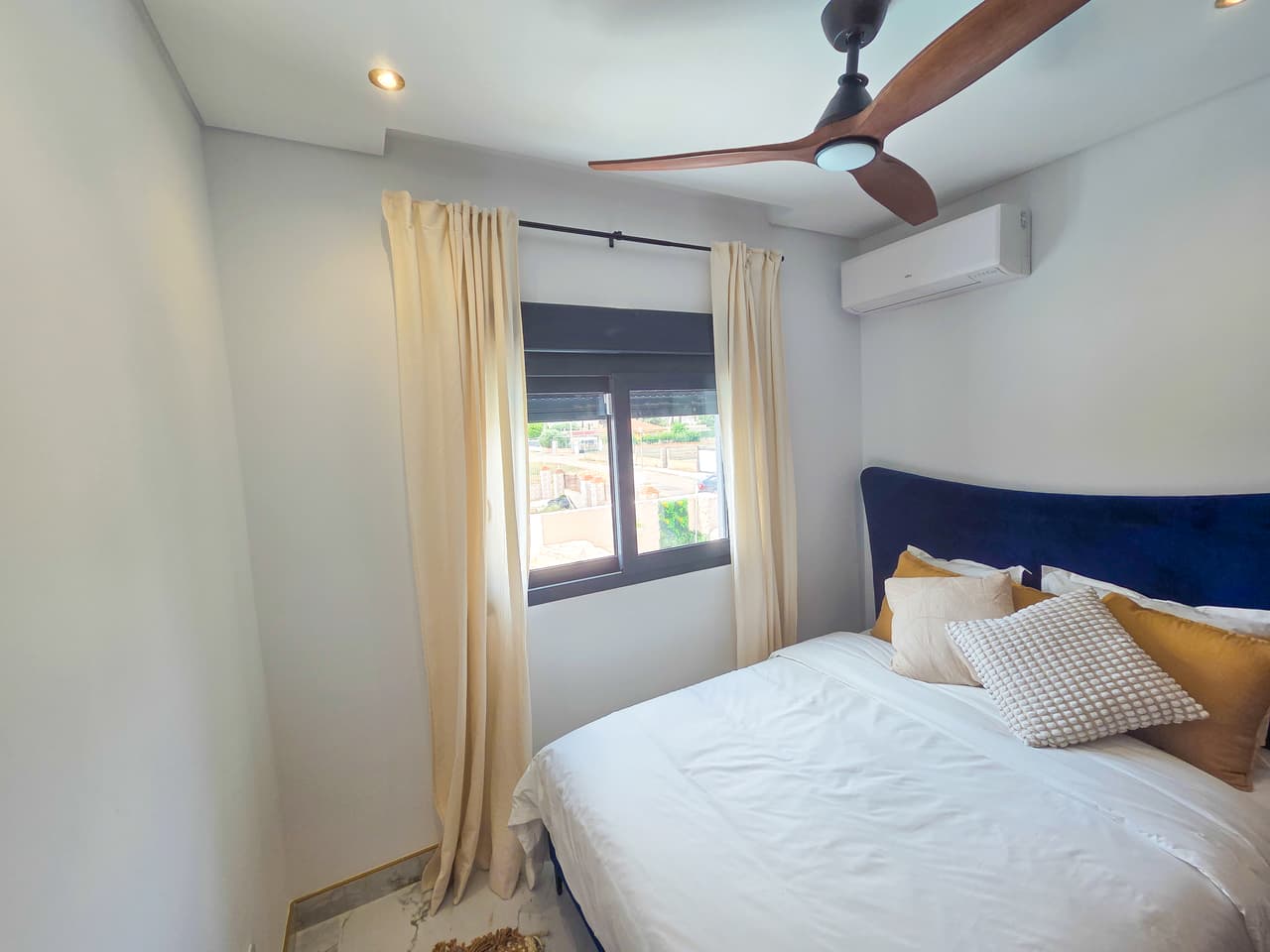 5 bed Townhouse in Los Urrutias