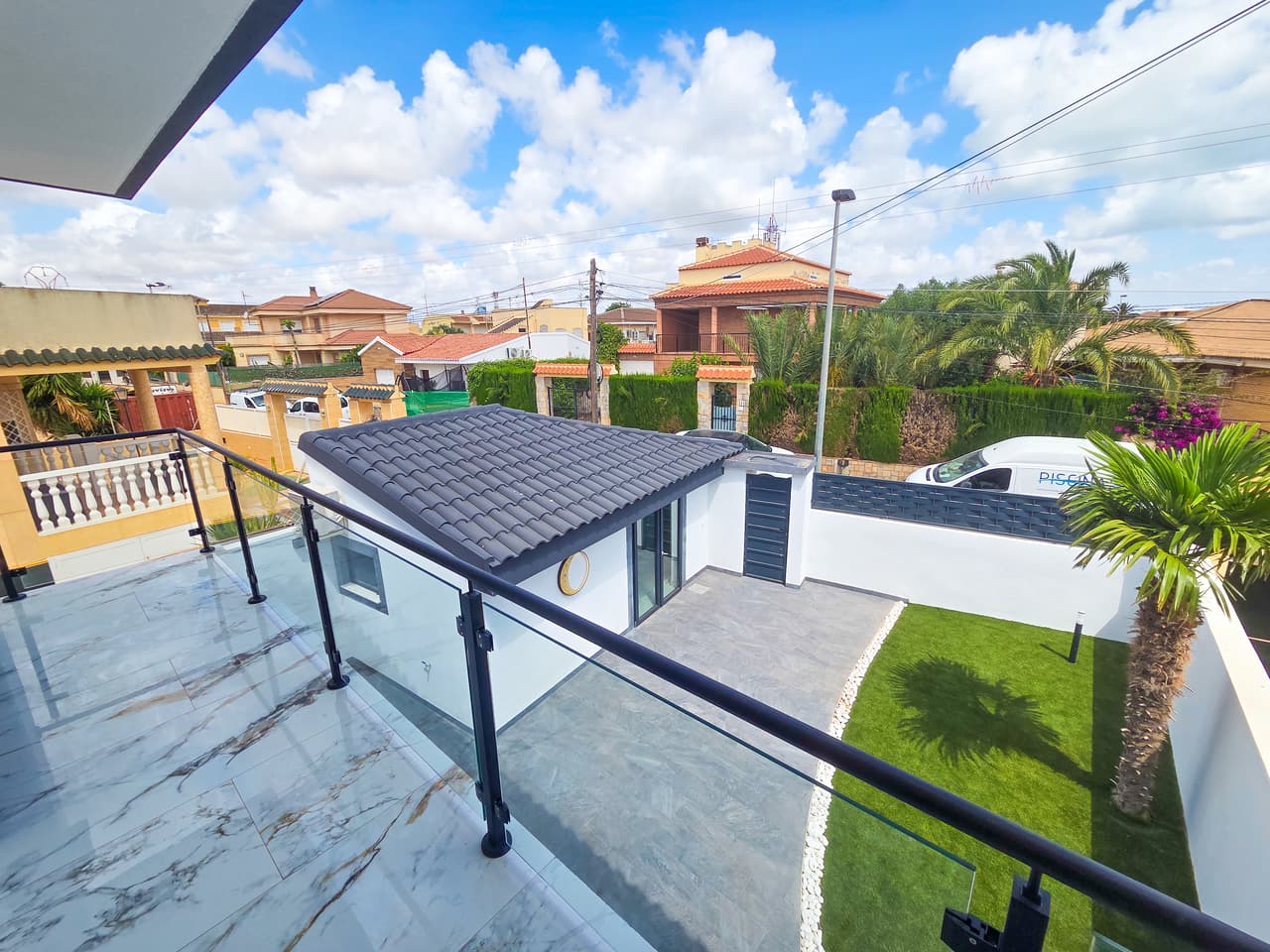 5 bed Townhouse in Los Urrutias