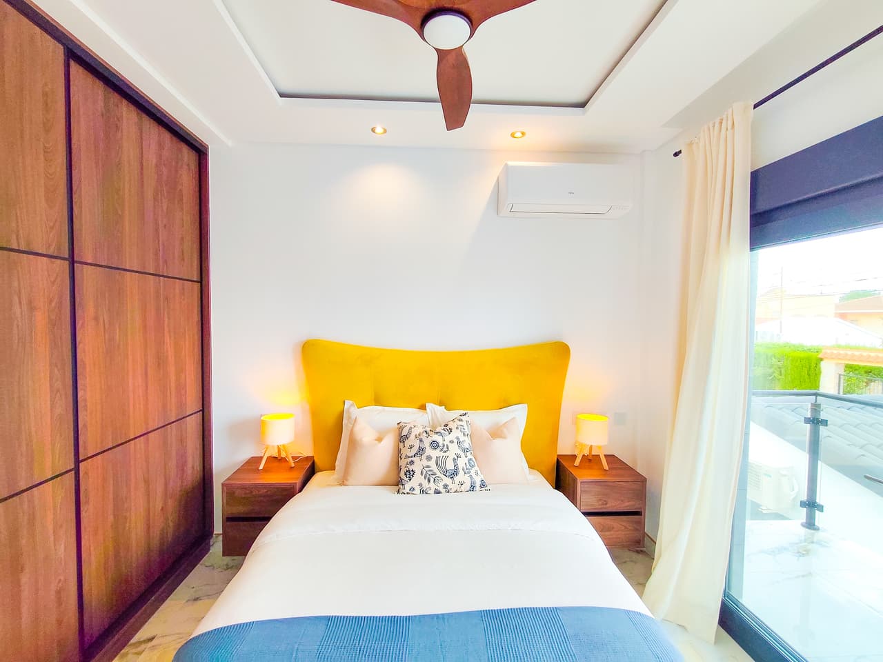 5 bed Townhouse in Los Urrutias