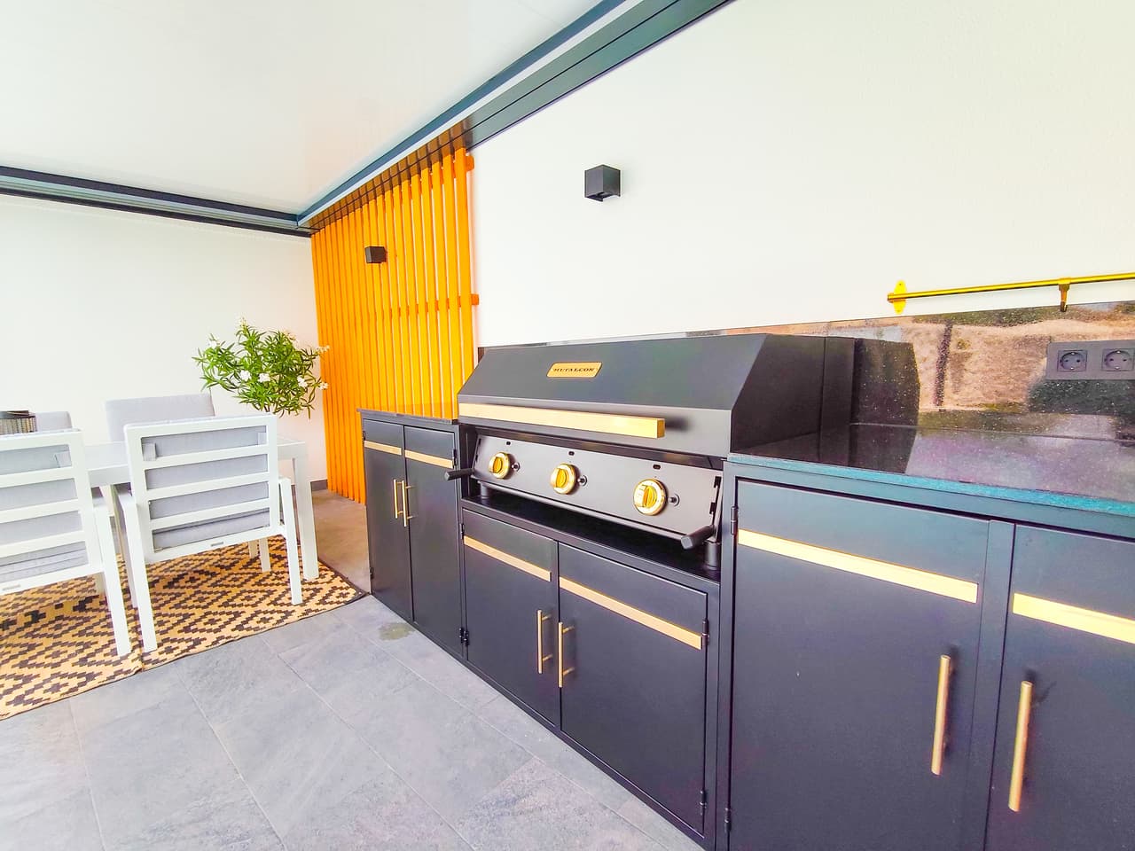 5 bed Townhouse in Los Urrutias