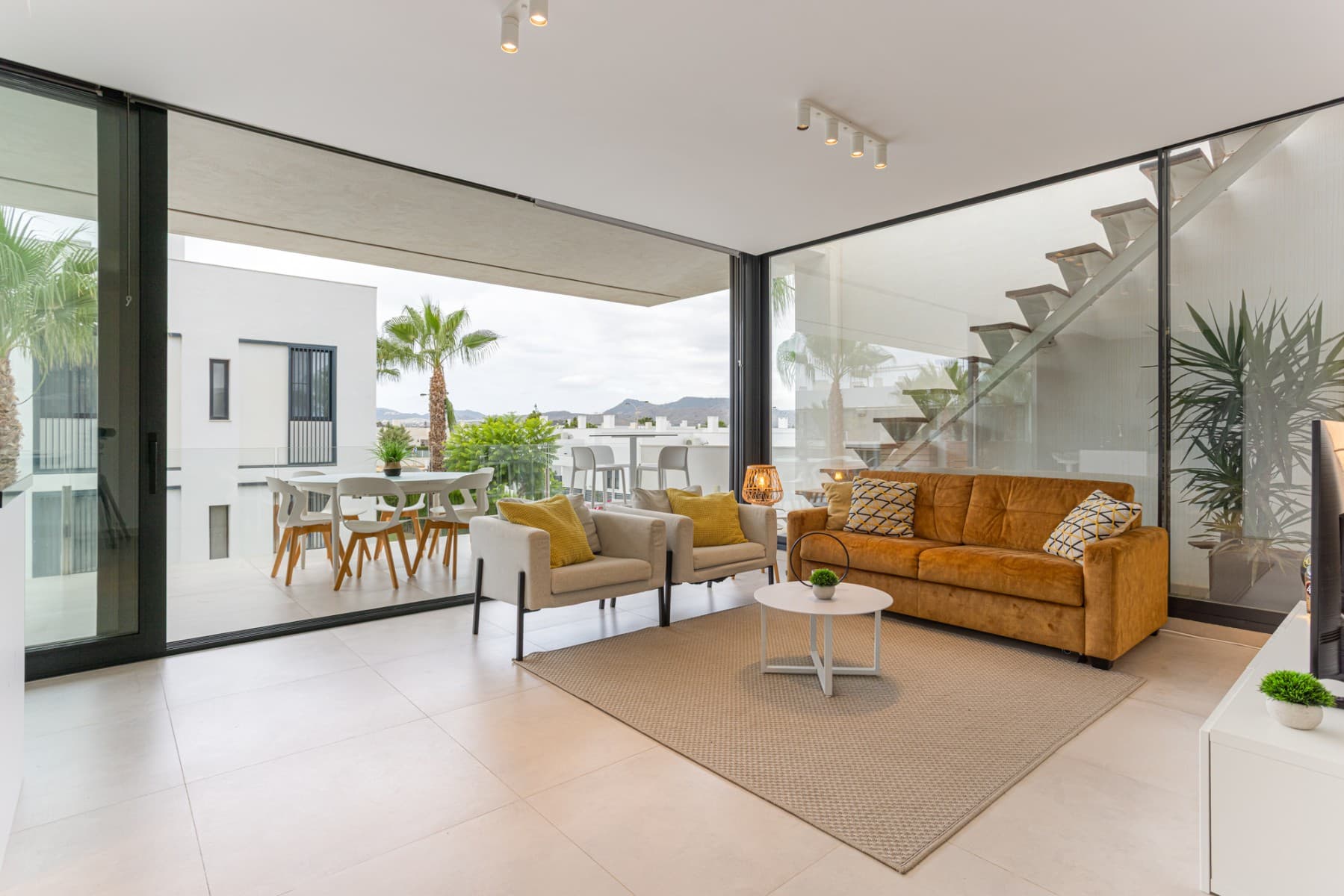 3 bed Middle Floor Apartment in Mar de Cristal