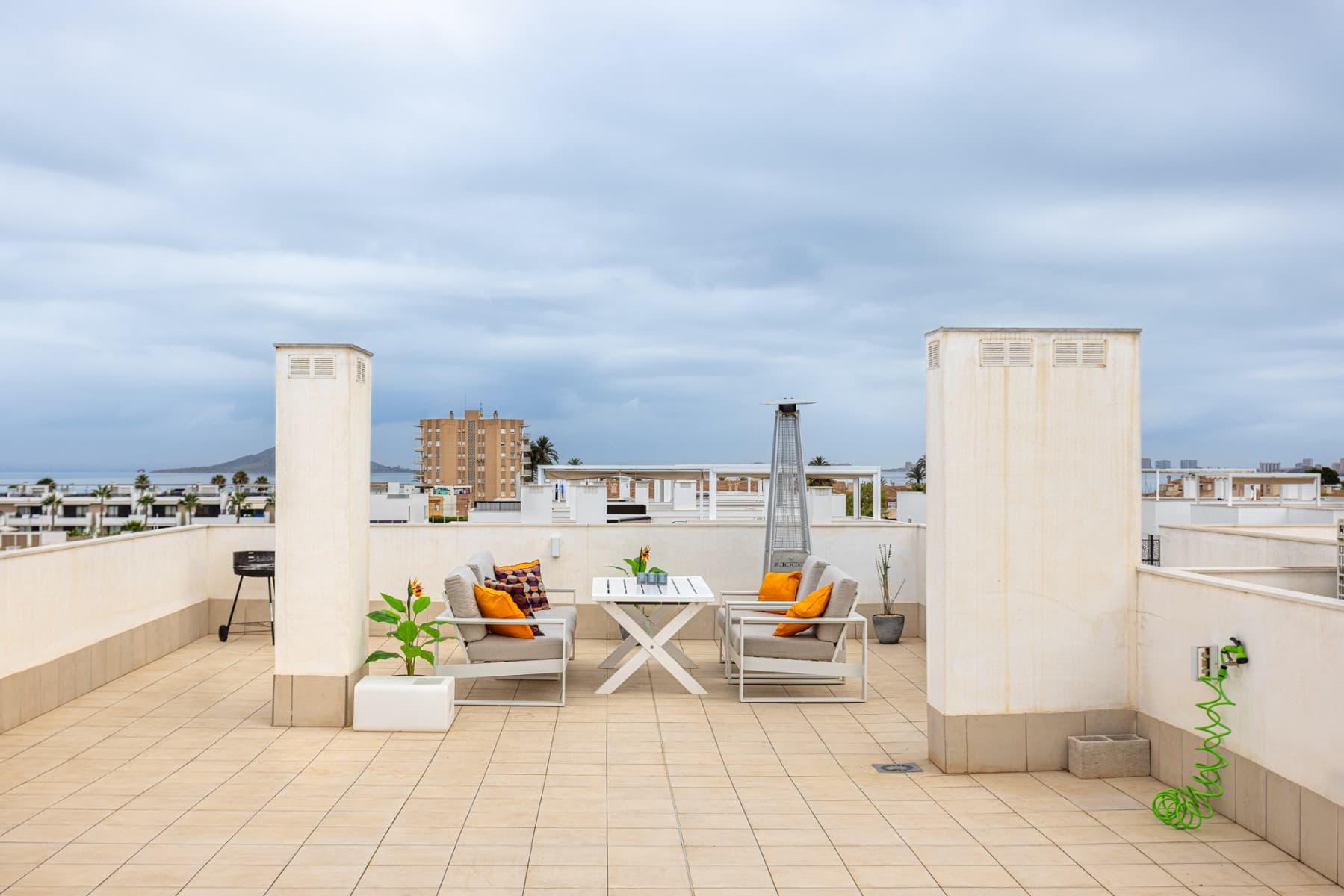 3 bed Middle Floor Apartment in Mar de Cristal