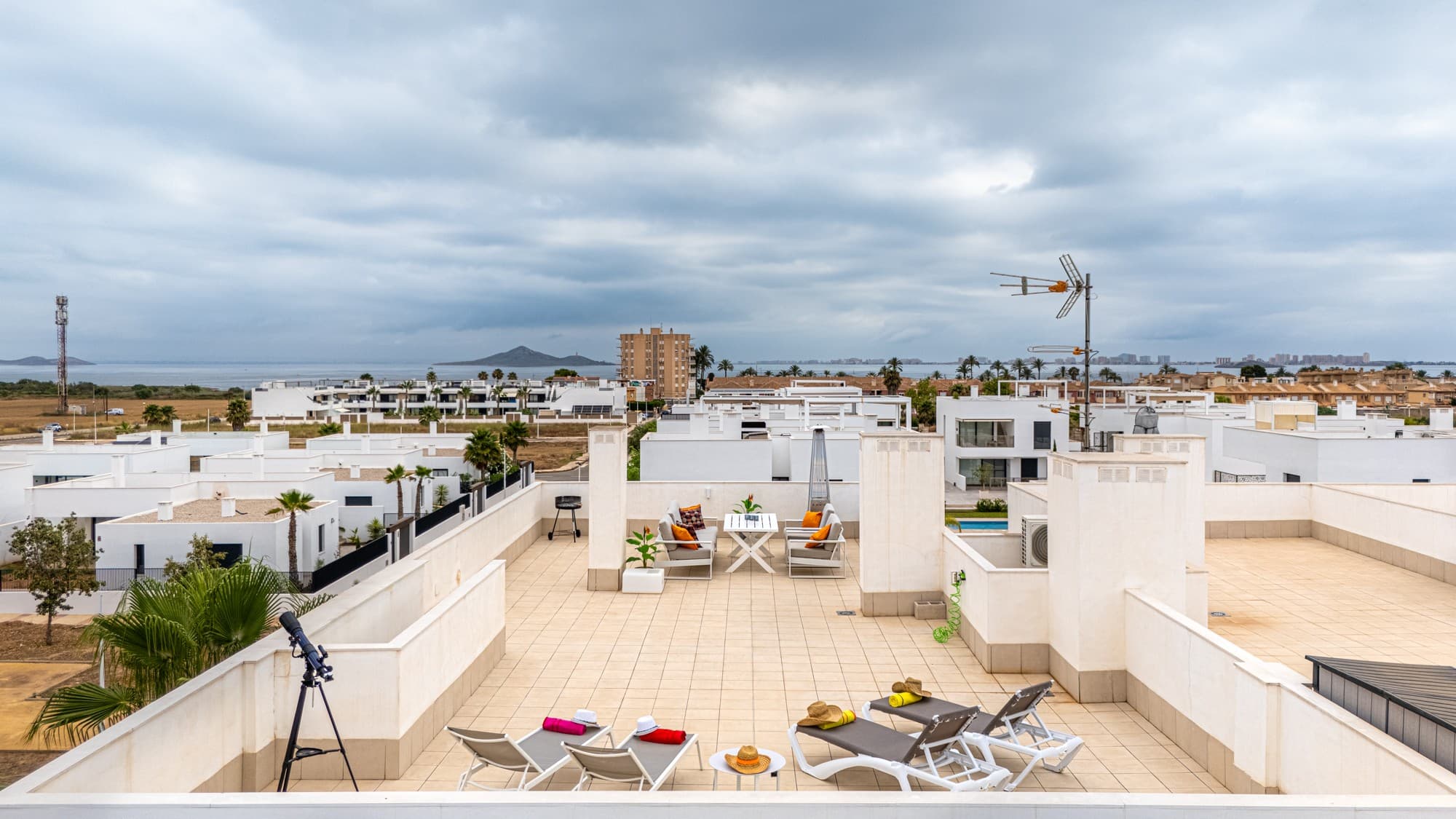3 bed Middle Floor Apartment in Mar de Cristal