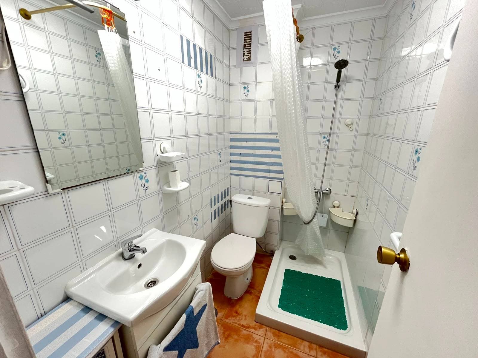 3 bed Middle Floor Apartment in Lo Pagan