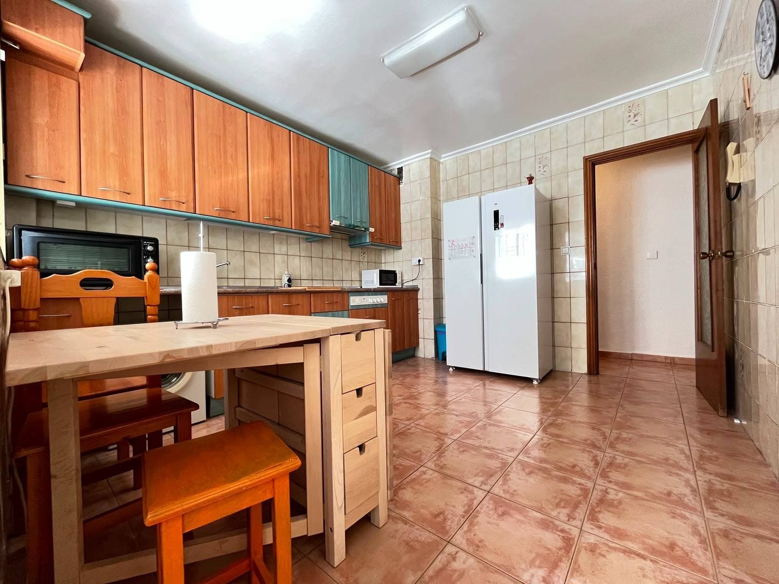 3 bed Middle Floor Apartment in Lo Pagan