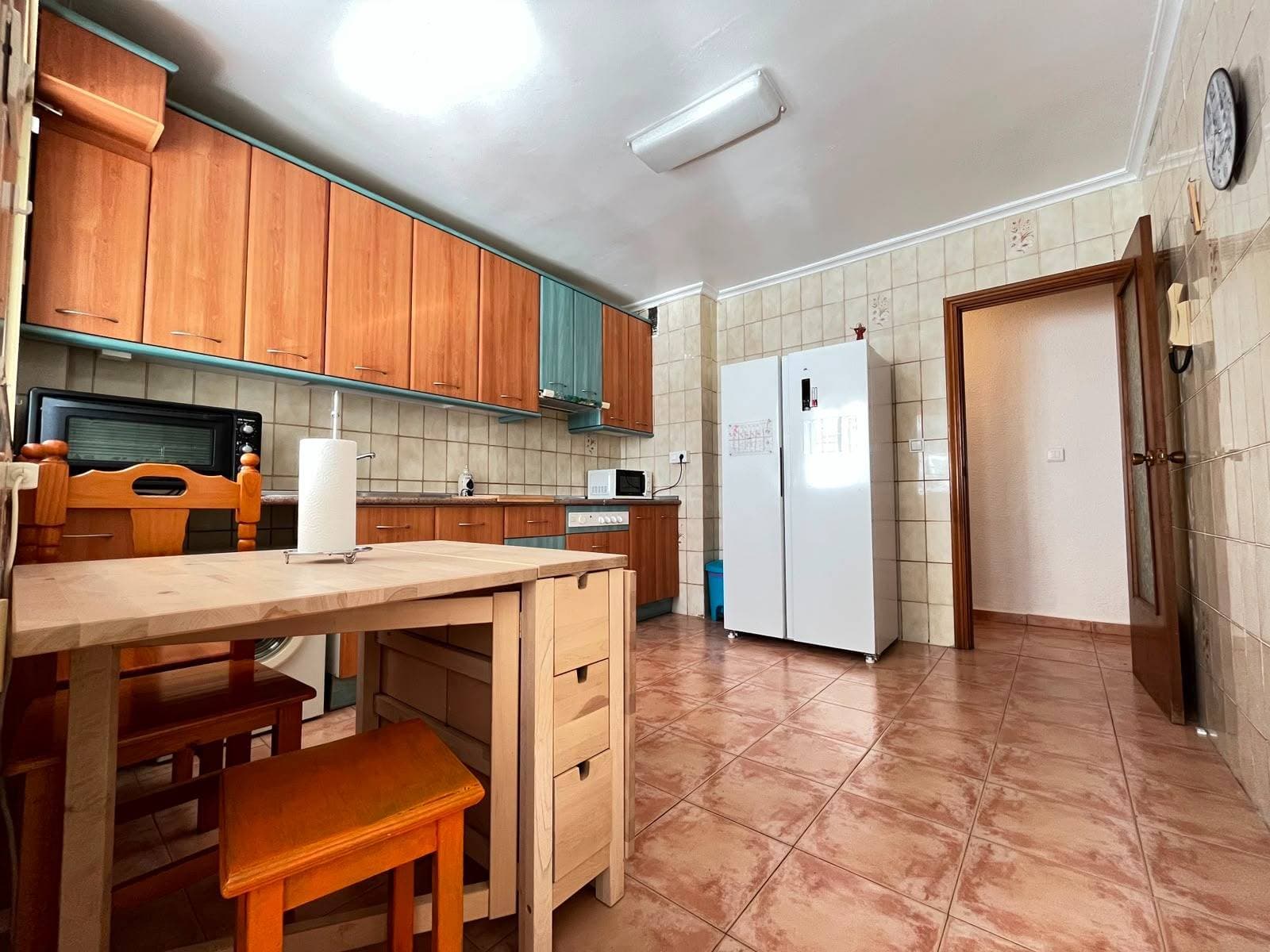 3 bed Middle Floor Apartment in Lo Pagan