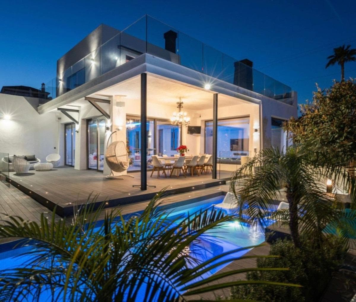 8 bed Detached Villa in Marbella