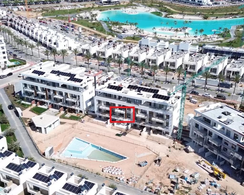 2 bed Middle Floor Apartment in Los Alcazares