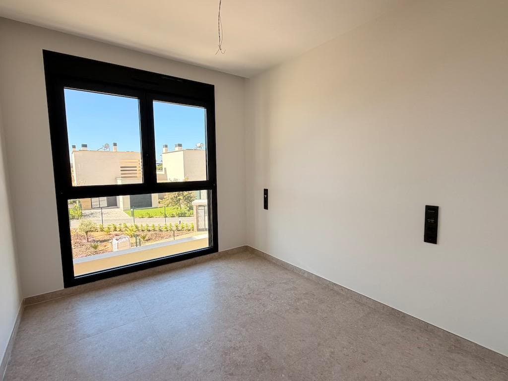 2 bed Middle Floor Apartment in Los Alcazares