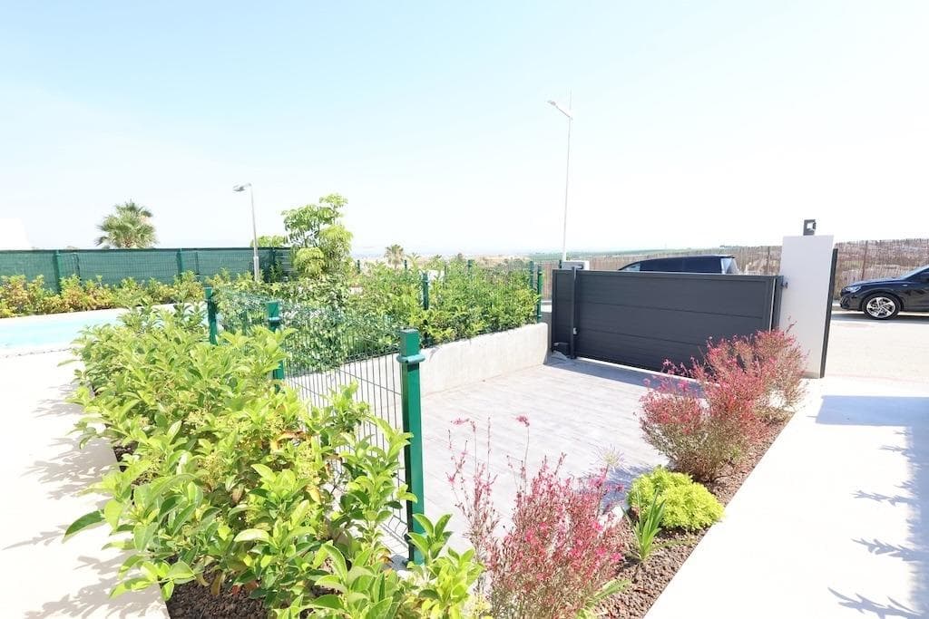 Villa - Chalet de 3 dormitorios en Algorfa