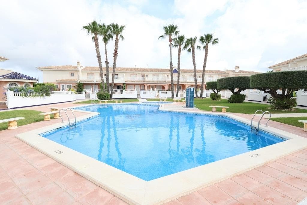 5 bed Townhouse in Rojales