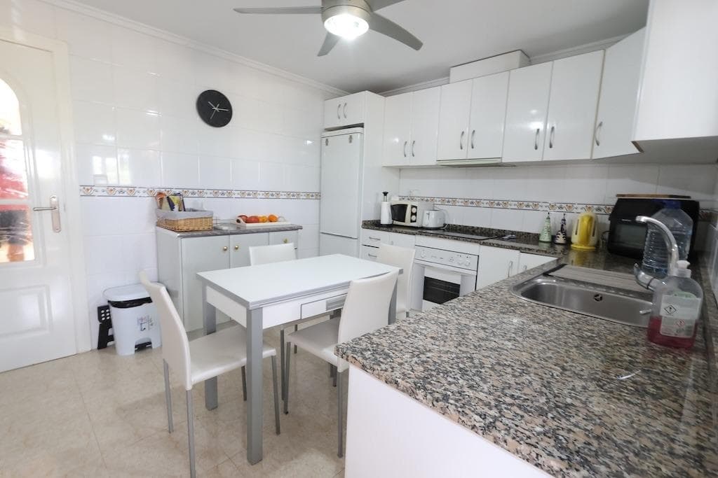 5 bed Townhouse in Rojales