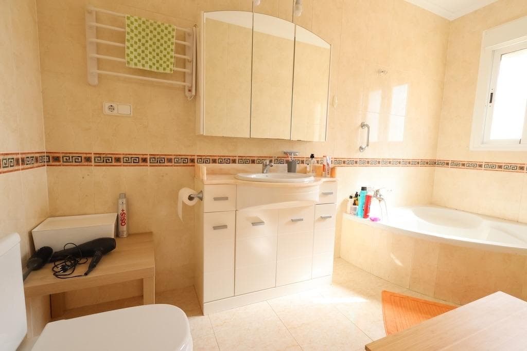 5 bed Townhouse in Rojales