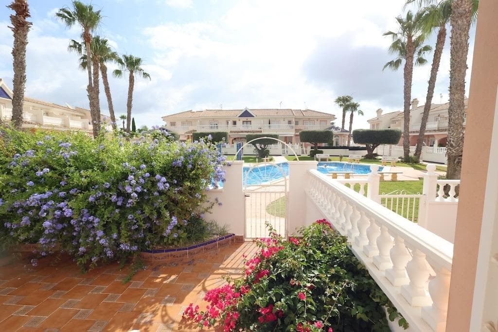 5 bed Townhouse in Rojales
