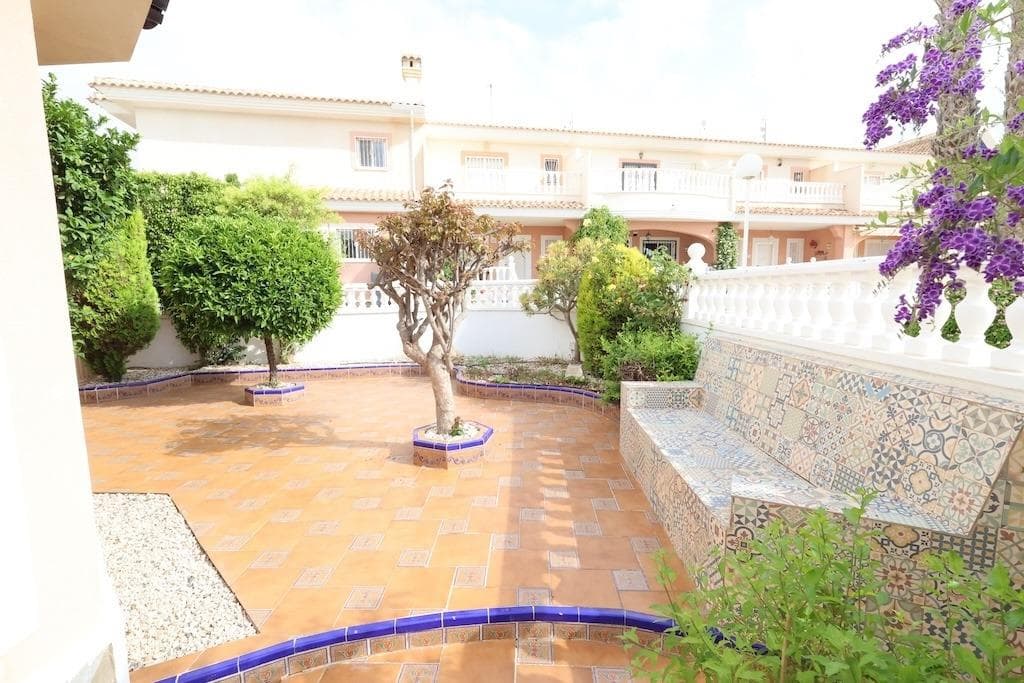 5 bed Townhouse in Rojales