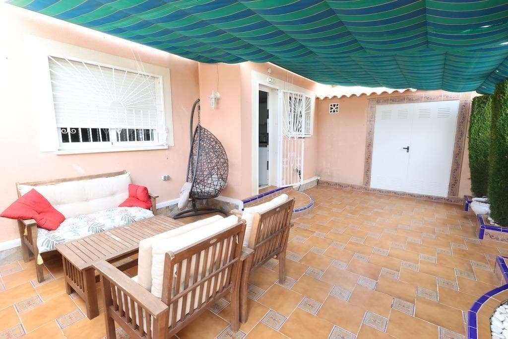 5 bed Townhouse in Rojales