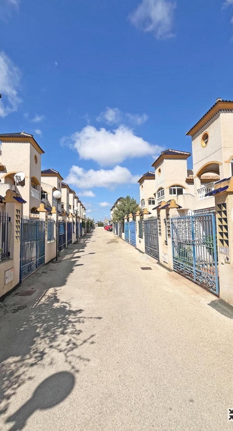 2 bed Townhouse in Guardamar del Segura