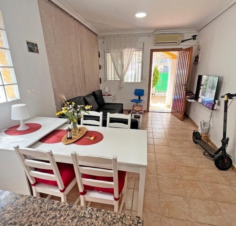 2 bed Townhouse in Guardamar del Segura