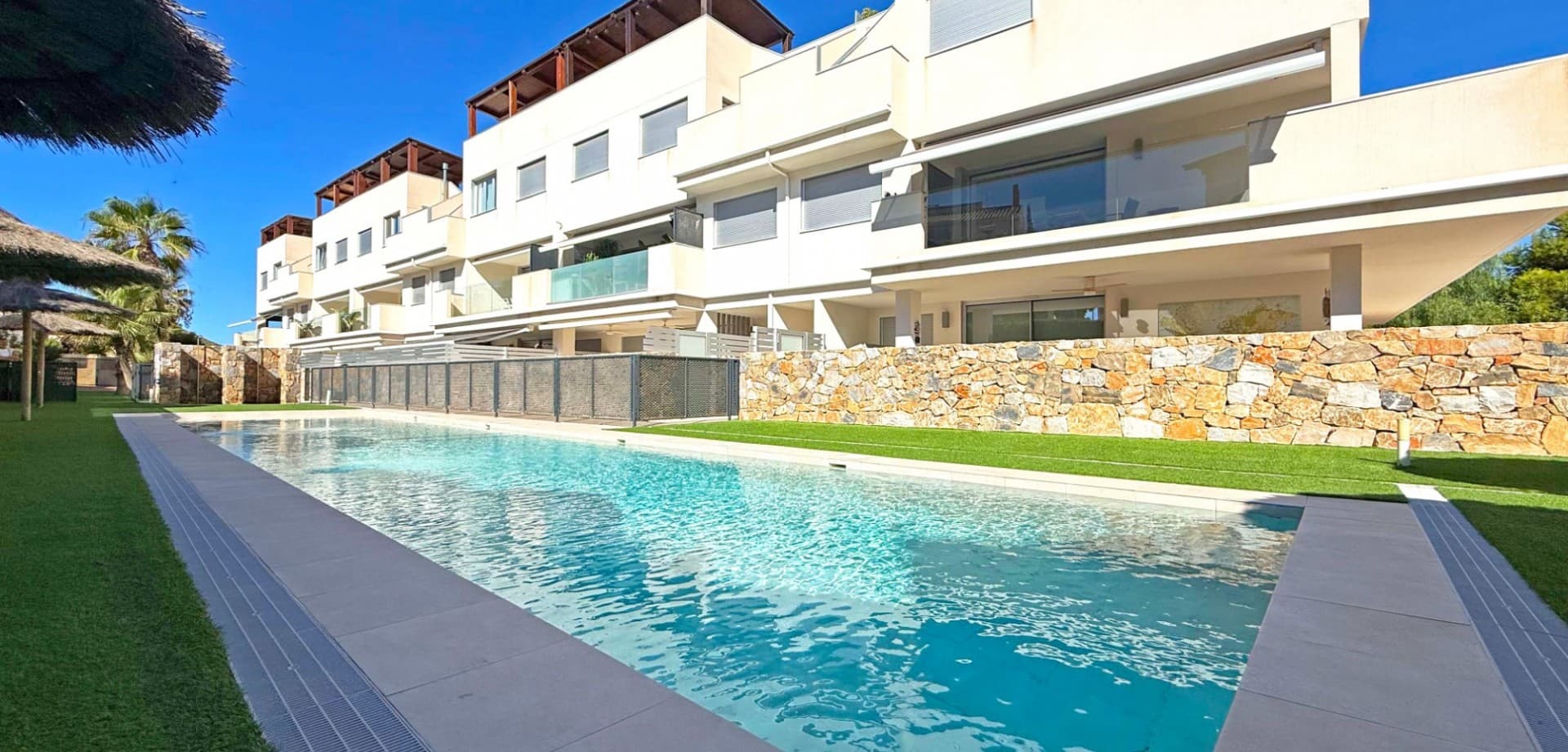 3 bed Middle Floor Apartment in Cabo de Palos