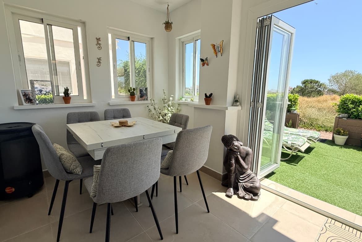 Tussenverdieping Appartement met 2 slaapkamers in Hacienda Riquelme