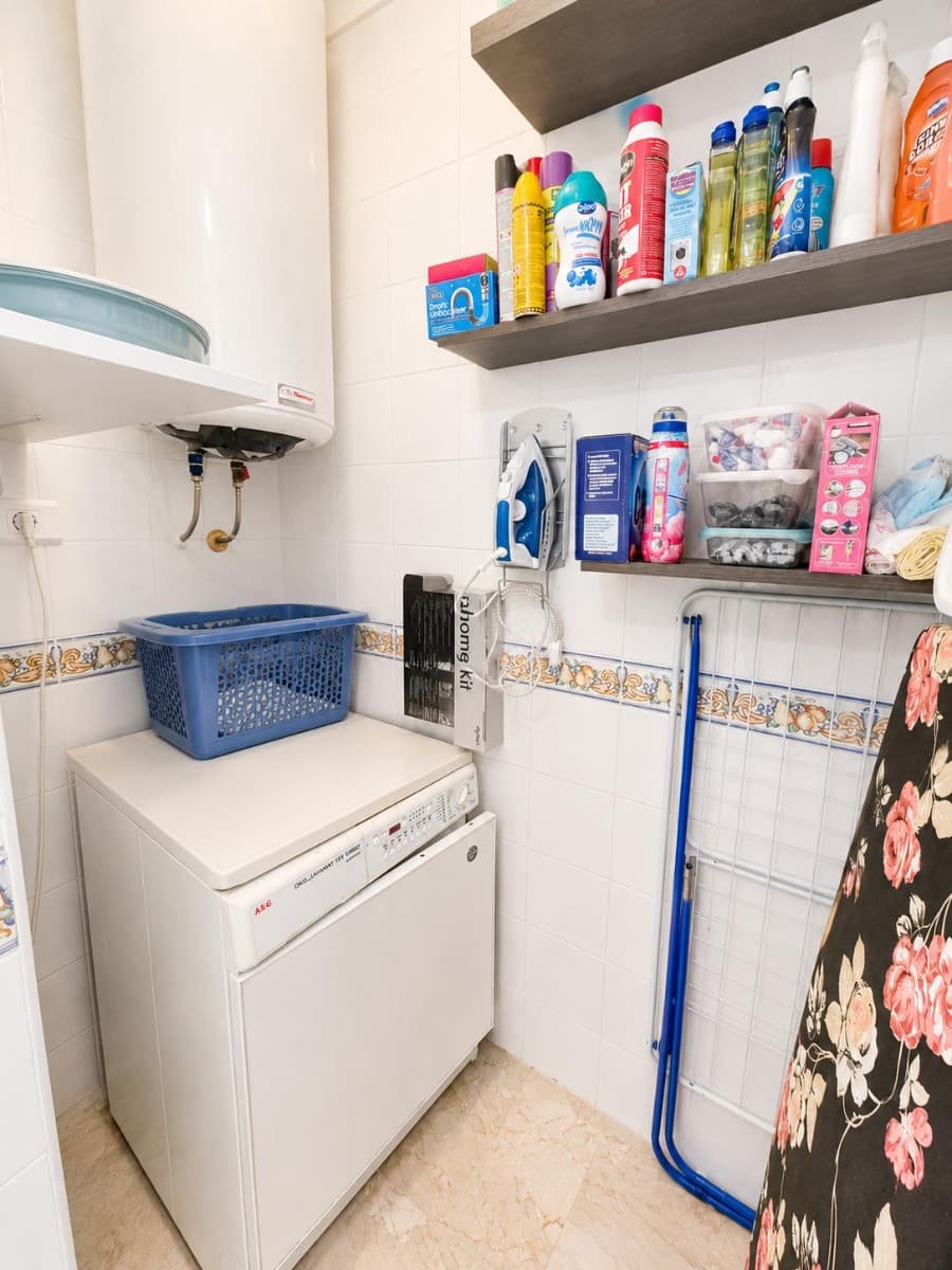 2 bed Middle Floor Apartment in Los Dolses