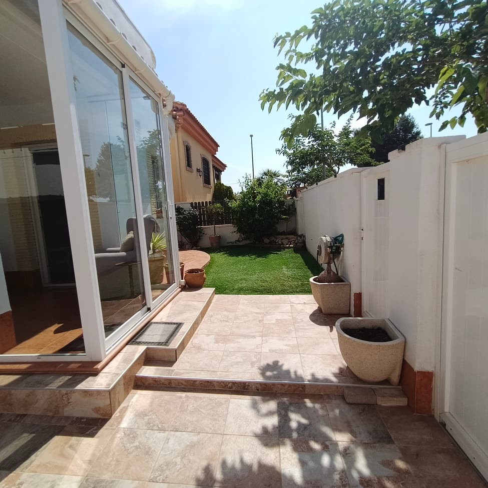 Villa - Chalet de 3 dormitorios en Sucina