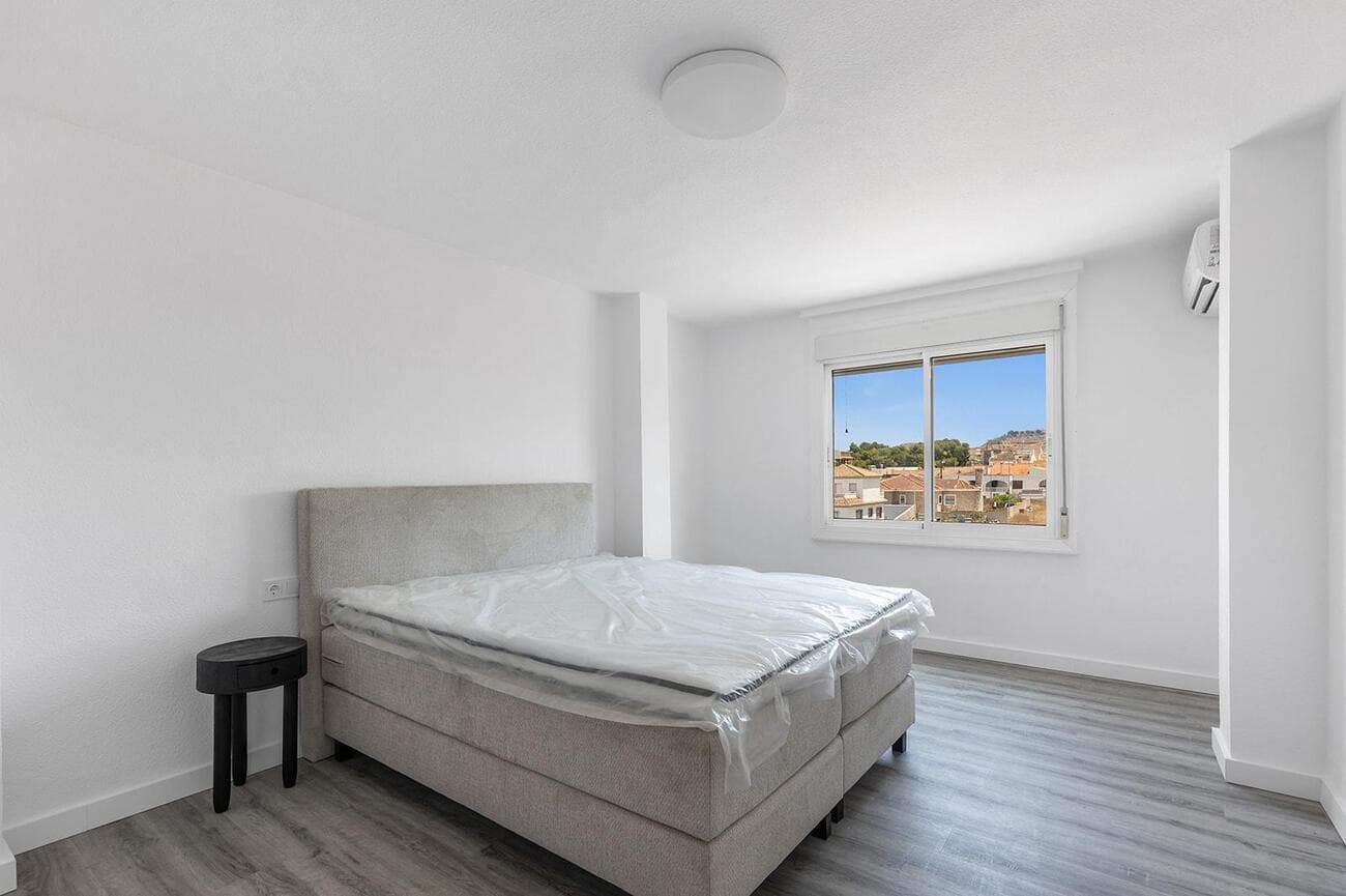 3 bed Middle Floor Apartment in Benijofar