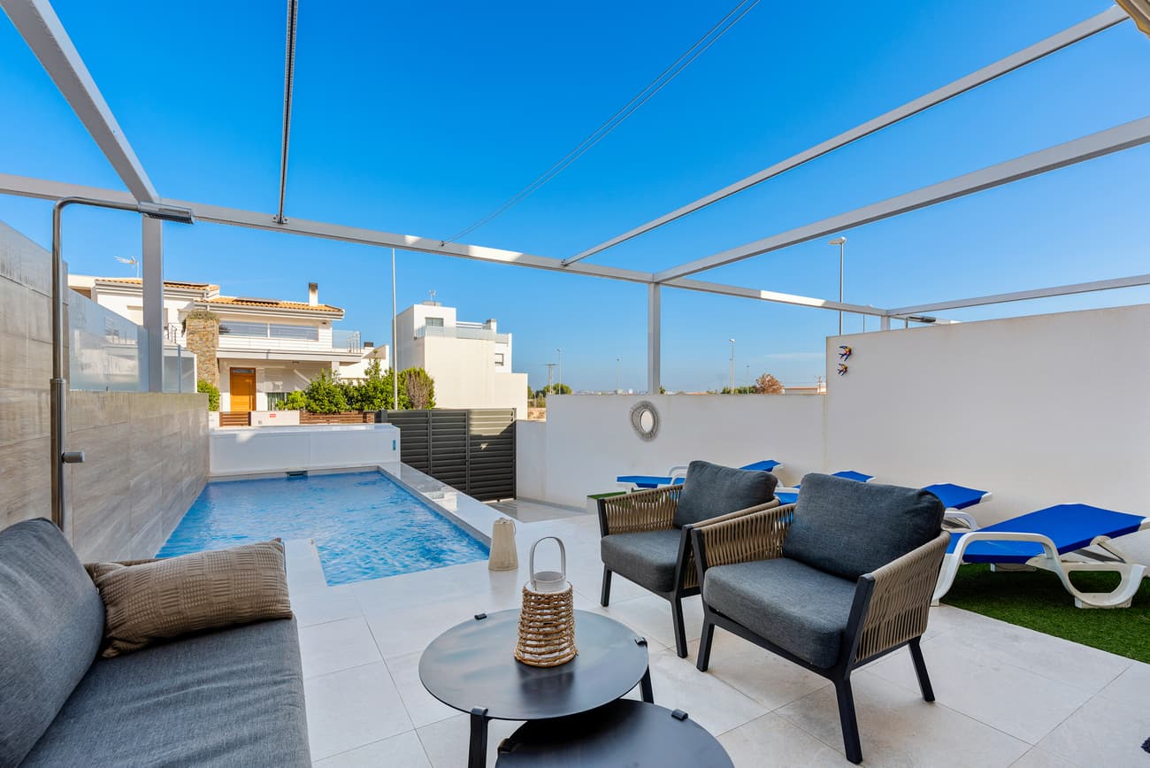 4 bed Semi-Detached House in Rojales