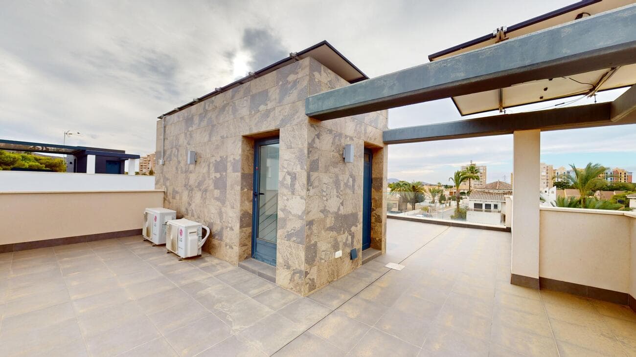 4 bed Detached Villa in Playa Honda