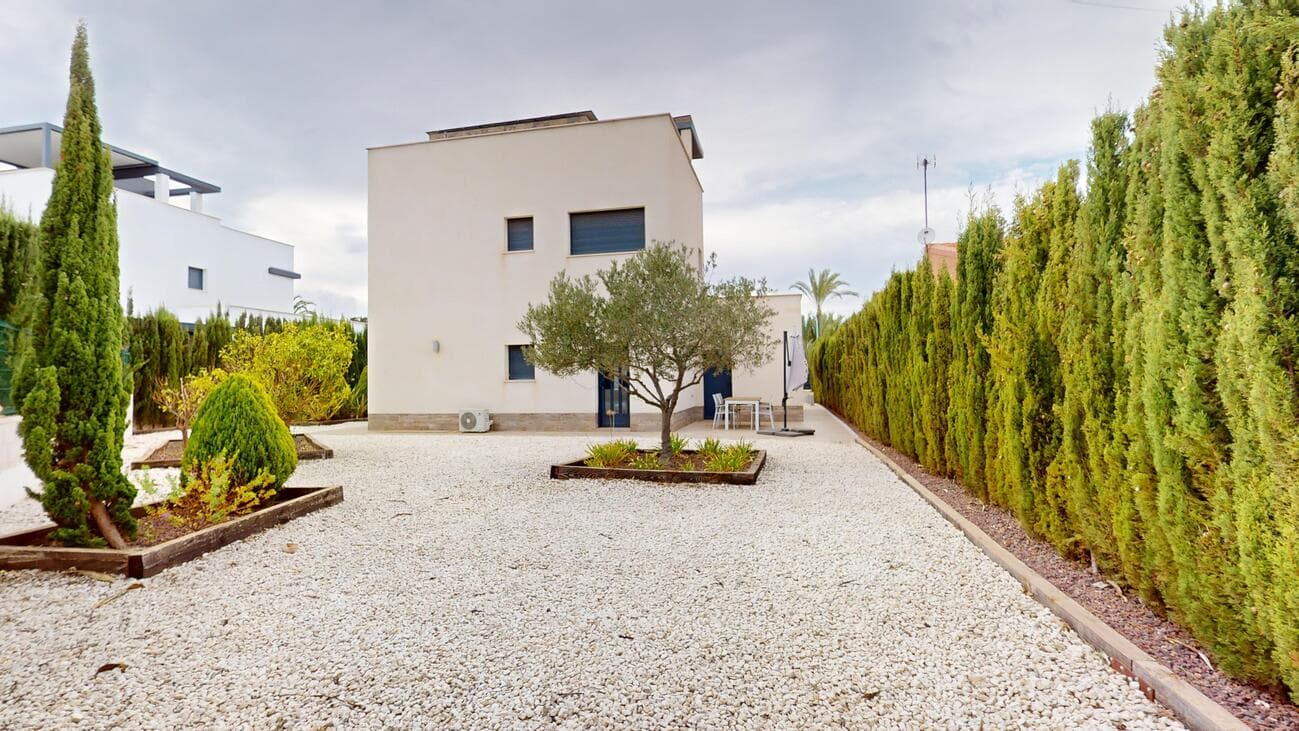 4 bed Detached Villa in Playa Honda