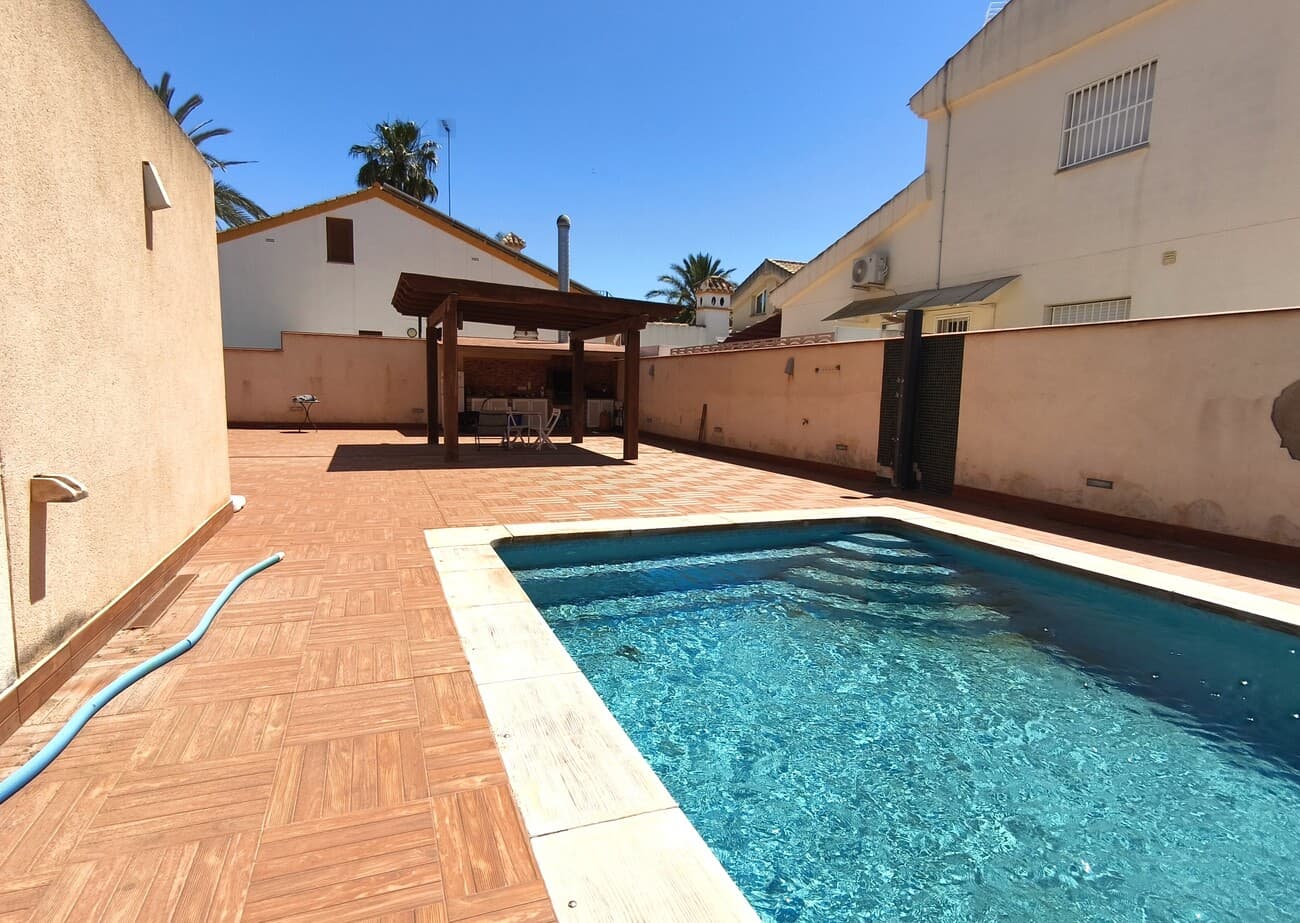 Vrijstaande Villa met 4 slaapkamers in San Javier