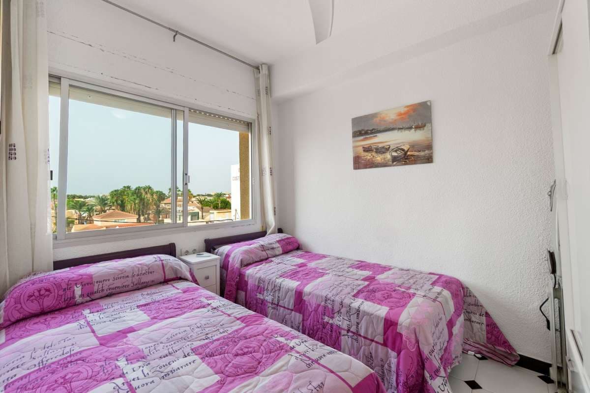 3 bed Middle Floor Apartment in Lo Pagan