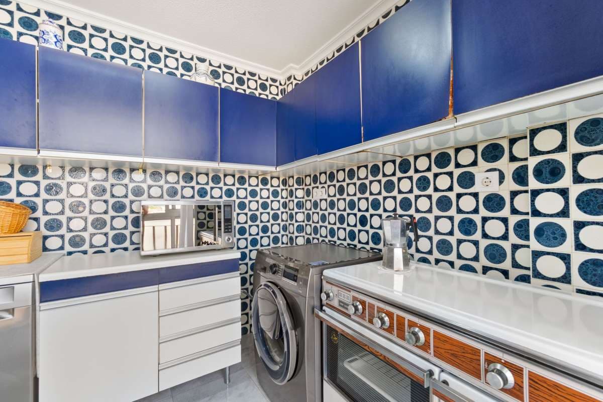 3 bed Middle Floor Apartment in Lo Pagan