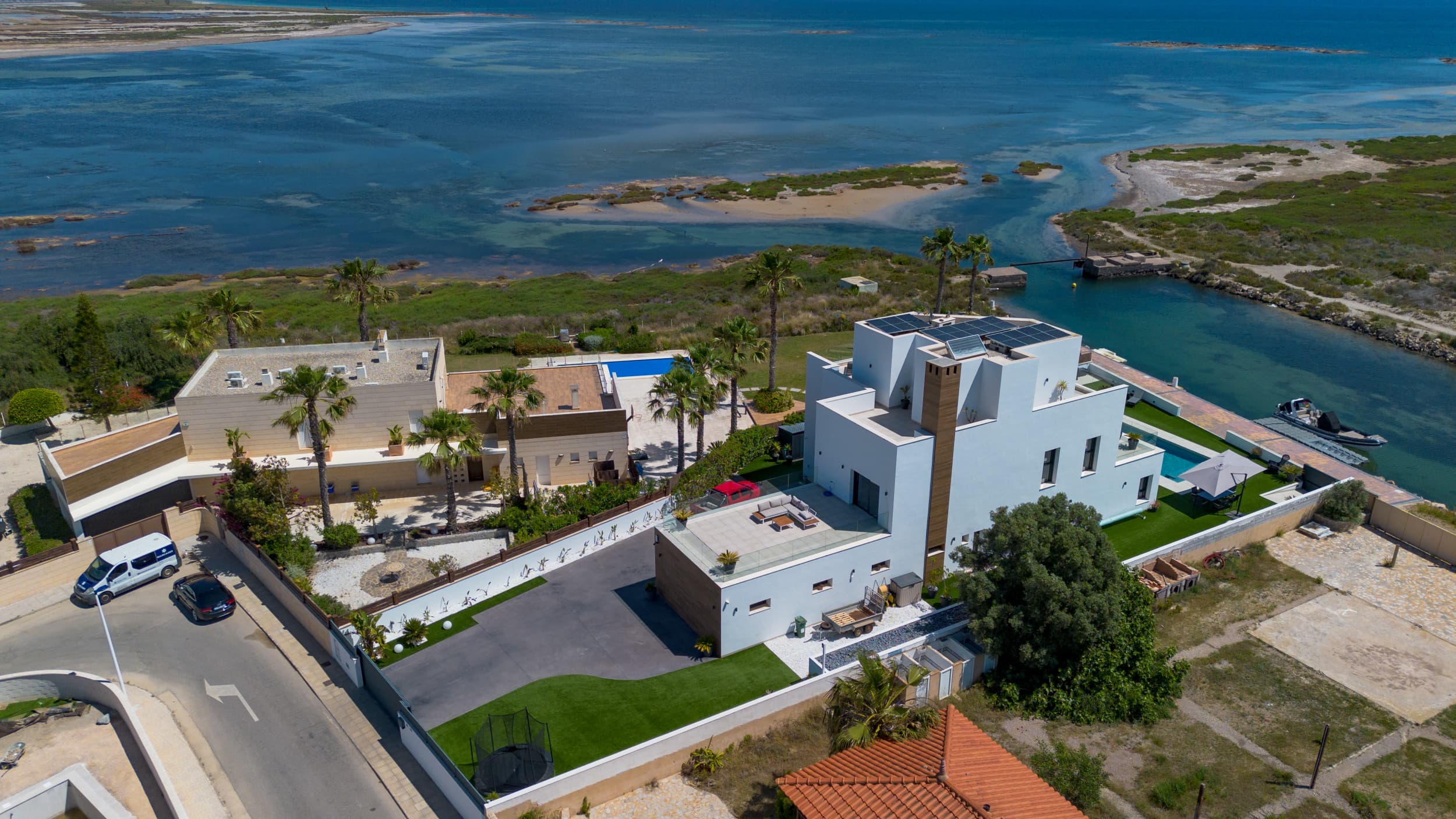 4 bed Detached Villa in La Manga Del Mar Menor
